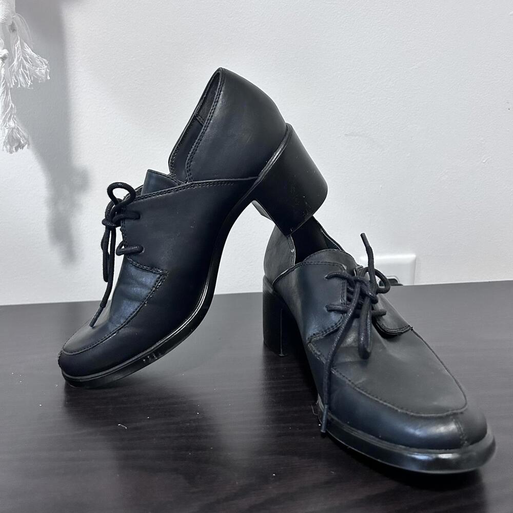 Aerosole  Endearing black leather Lace up Chucky heel‎ shoes women's size 7